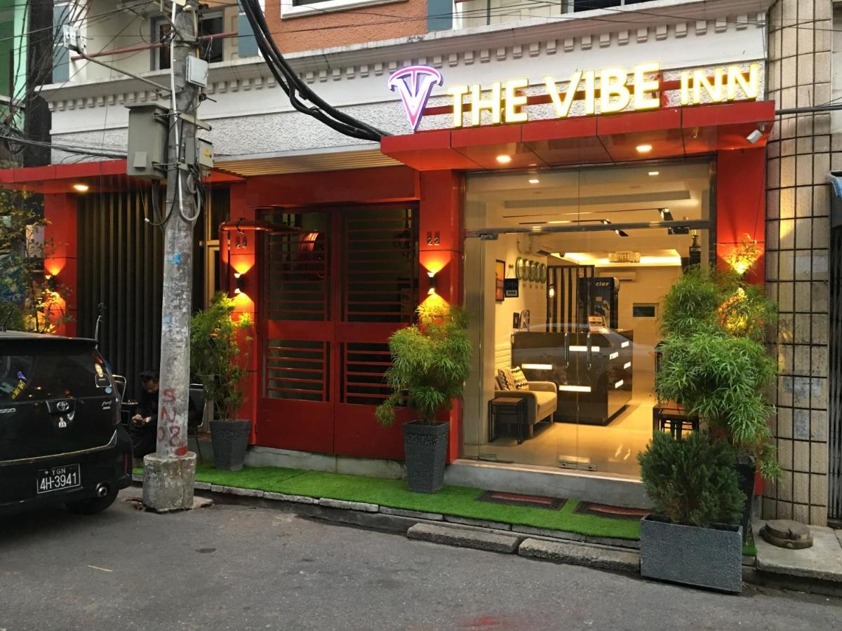 The Vibe Inn Yangon Exterior photo